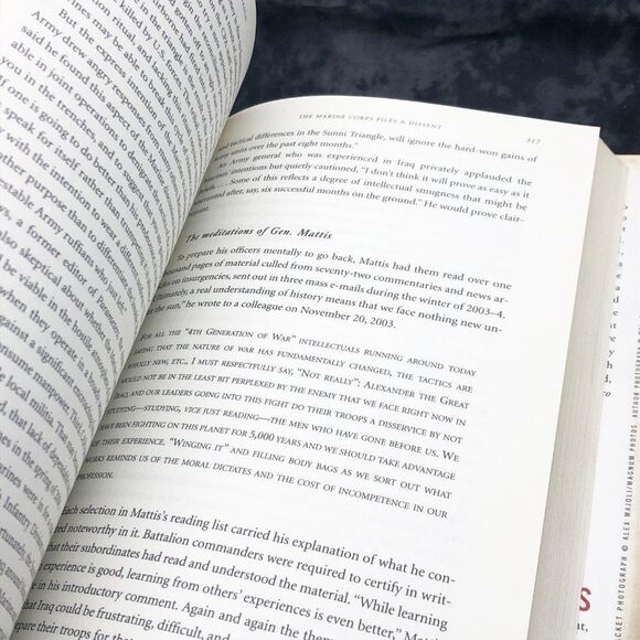 🔮 5/$25 Fiasco by Thomas E. Ricks - Picture 5 of 8